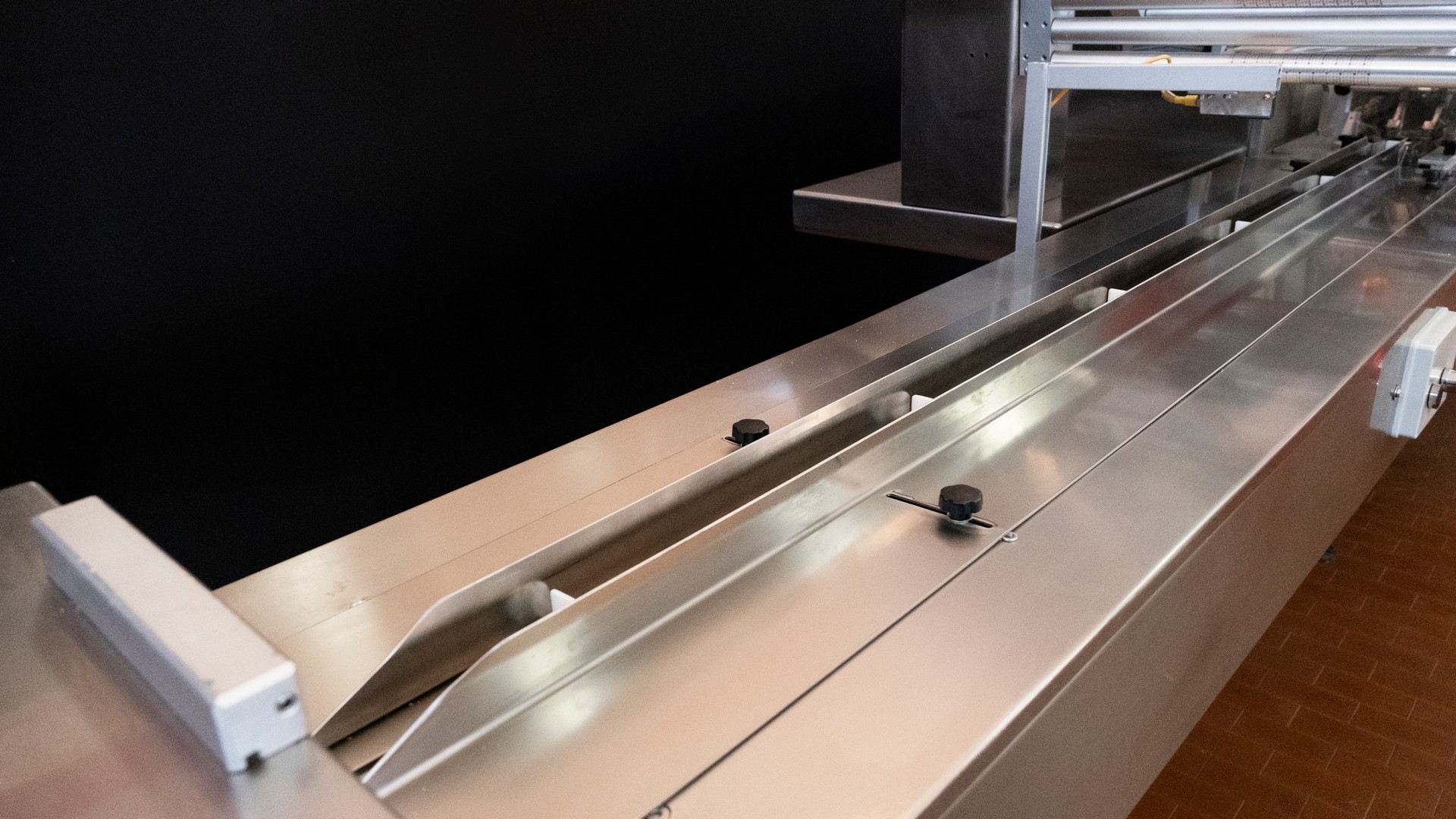 brokerpack_Carrera2000pc_bassa_03